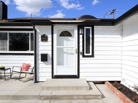 3rd image of 1645 Melody Ln