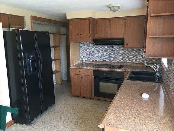 3rd image of 2517 Templewood Dr