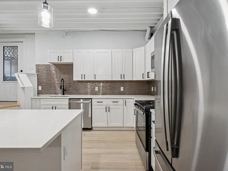 1116 N Bodine St #C — Photo 6