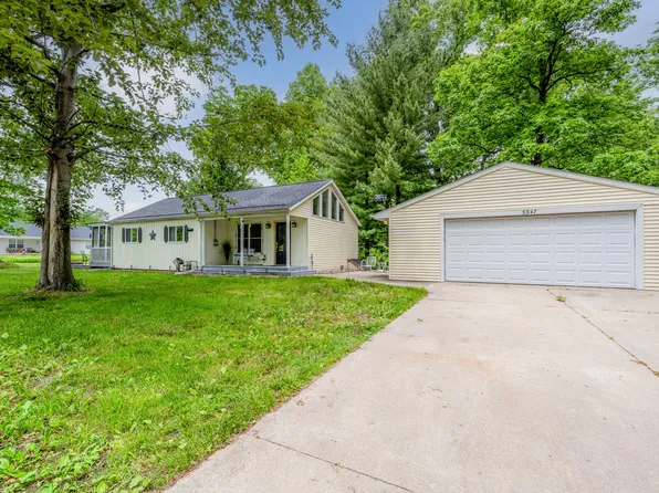 5347 Marquette Dr, Coloma, MI 49038
