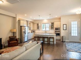 8914 Matthews Farm Ln, Charlotte, NC 28277