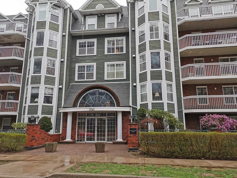 1st image of 1041 Wellington St #407