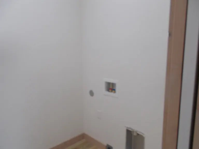 1186 Edington Ave — Photo 16