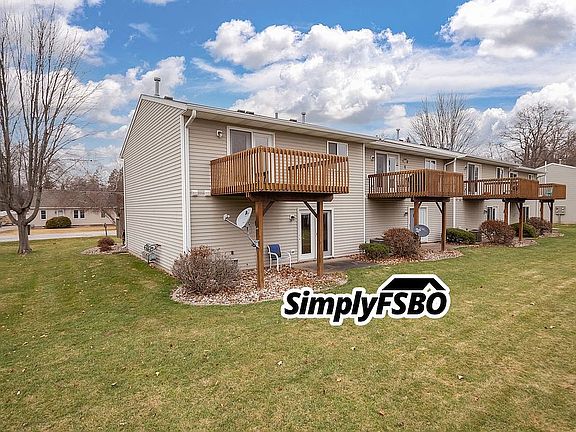 3rd image of 3016 3rd St