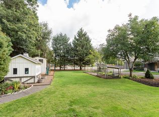 1133 SE Brookwood Ave, Hillsboro, OR 97123
