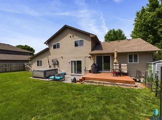 3909 E Marson Dr, Sioux Falls, SD 57103
