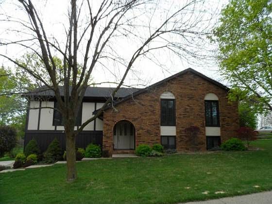 2nd image of 2111 Wildwood Dr