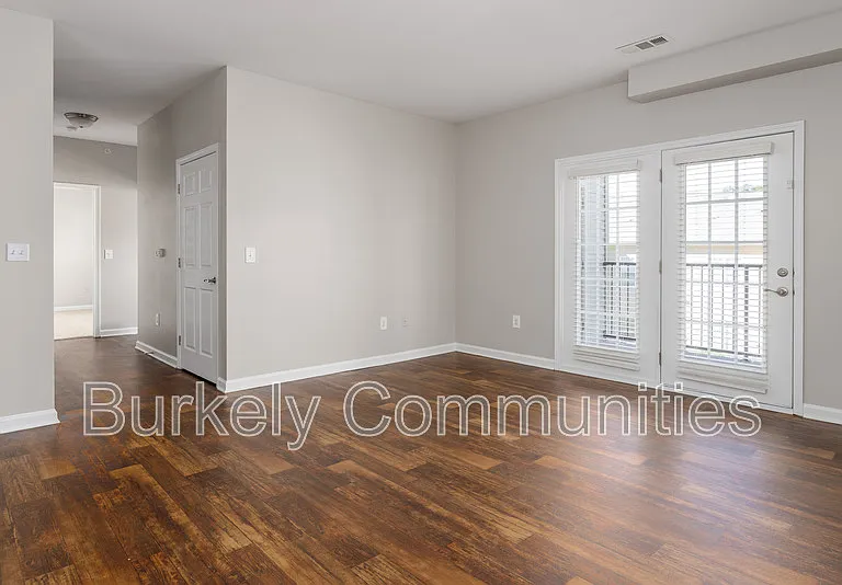 104 Thornton Ct #E — Photo 22