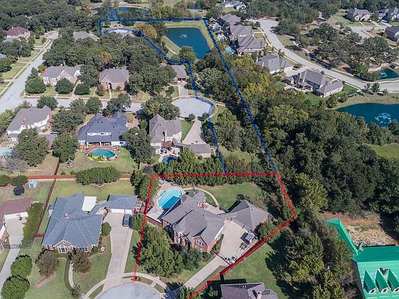 3rd image of 2704 Aurora Ct