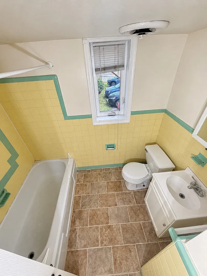 403 Franklin St. - Unit D — Photo 2