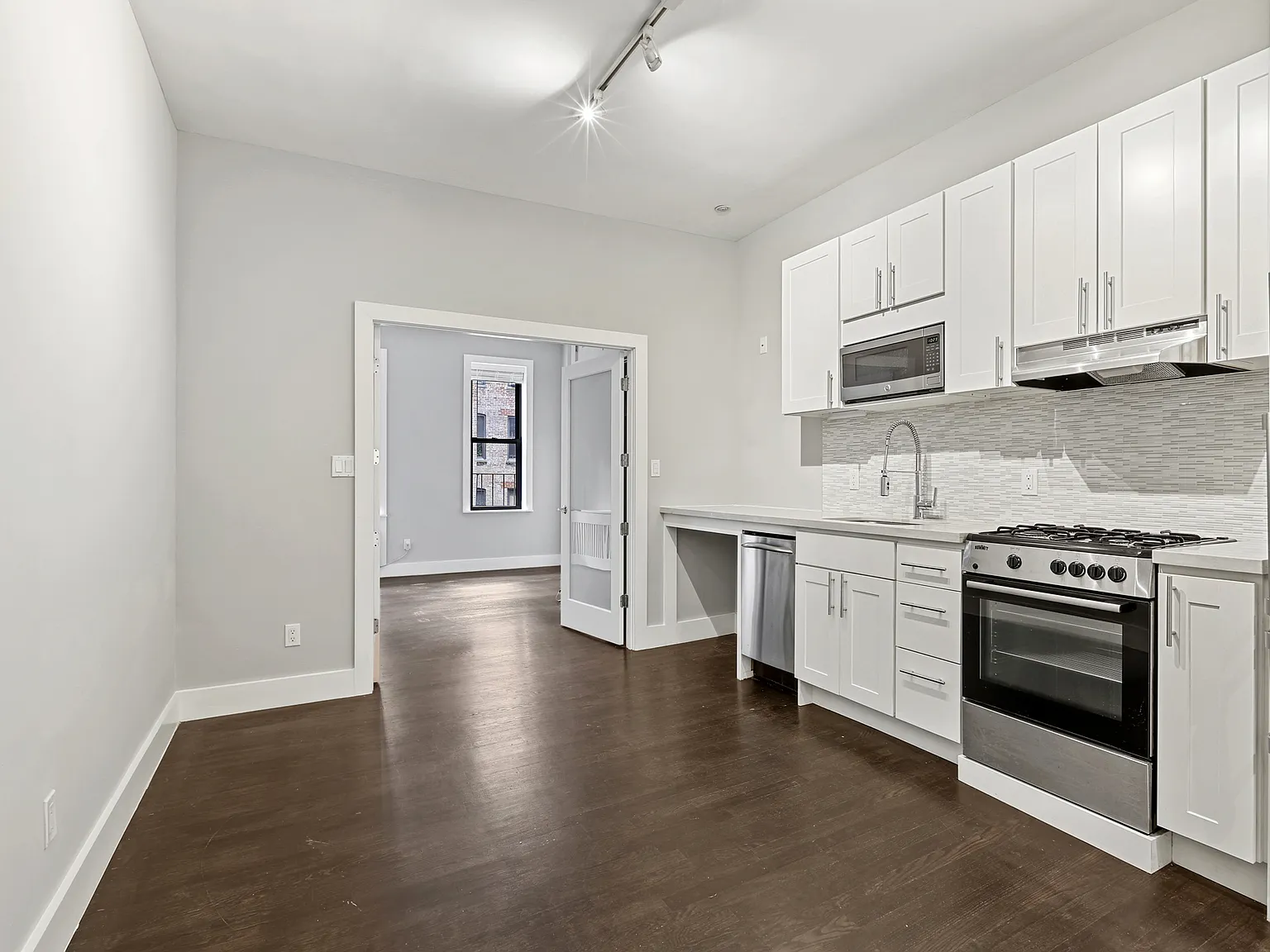 306 East 89th Street — Photo 3