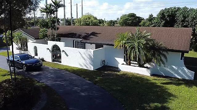 2nd image of 12544 SW 99th Ave