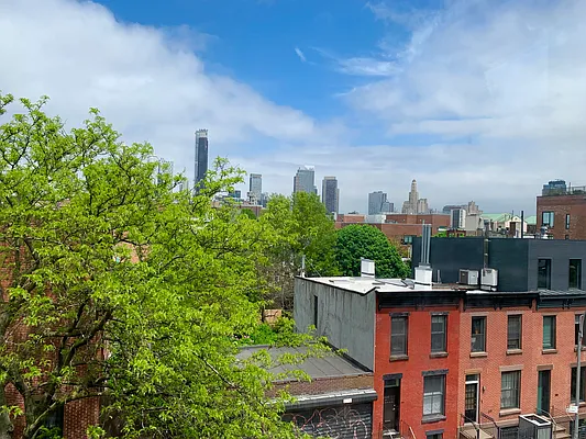 Rented by Platinum Properties | media 9