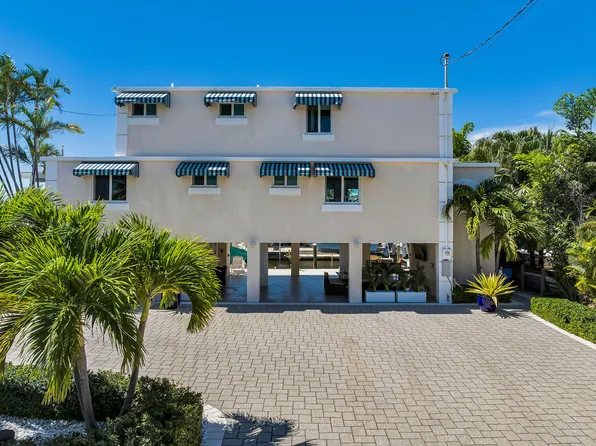 122 Court Contessa, Matecumbe Key, FL 33036