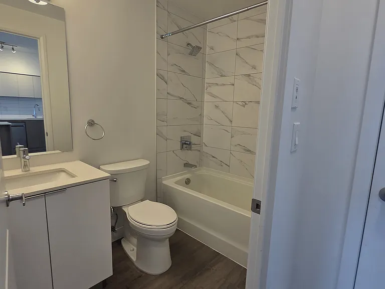 22 Hughson St N #2410A — Photo 4