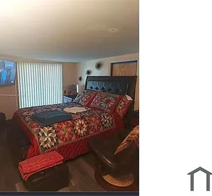 2671 SW 54th Pl — Photo 3