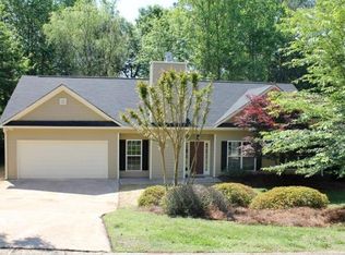 832 Riverstone Ln, Woodstock, GA