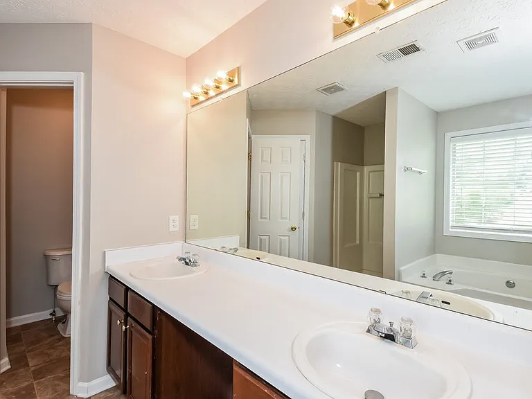 2498 Tolliver Dr — Photo 11