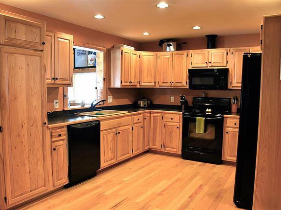 5th image of 1674 McMichael Rd