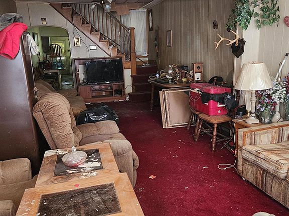 2nd image of 23 S Hickory St