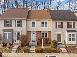 12144 Island View Cir, Germantown, MD 20874