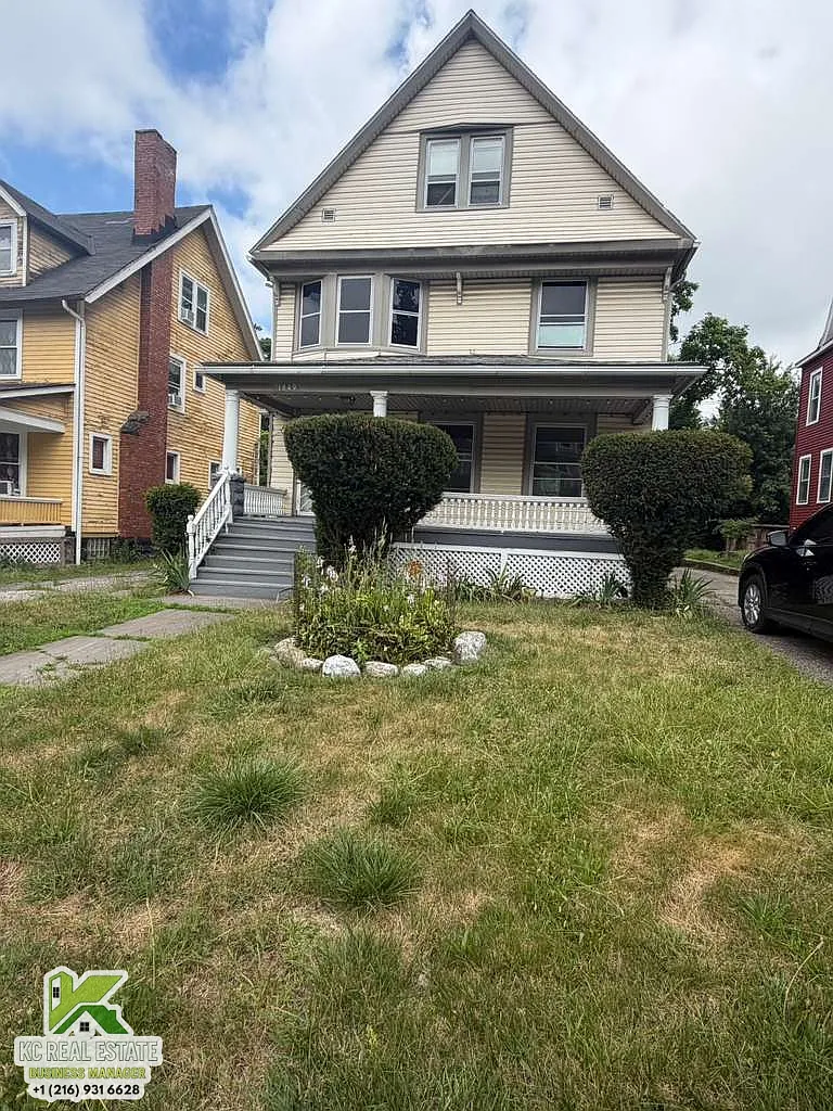 1849 Page Ave — Photo 1