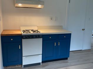 15 Honey Hill Ln #1, Old Lyme, CT 06371