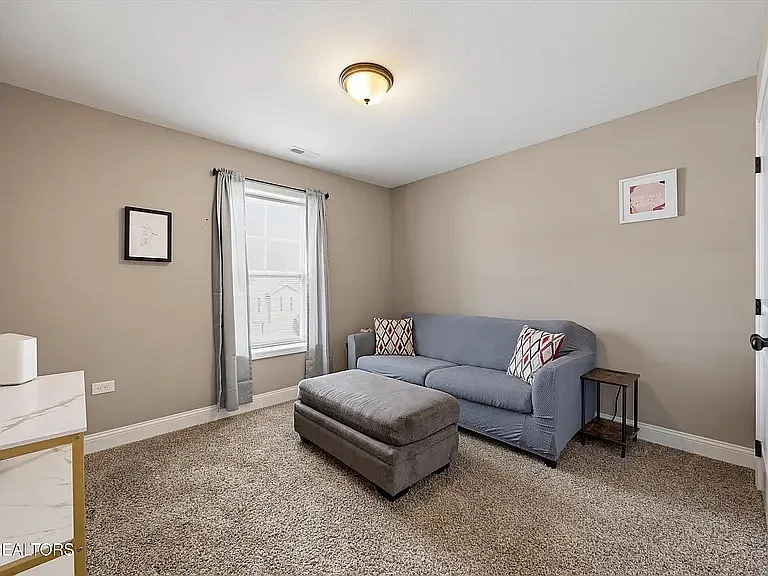 7931 Poplar Grove Ln — Photo 29