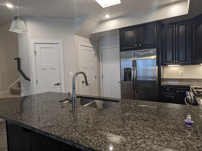 42595 Burbank Ter — Photo 11