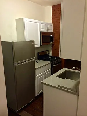 Rented by Building Equity Real Estate LLC | media 9