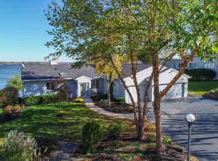 W393N5864 Mary Ln, Oconomowoc, WI 53066
