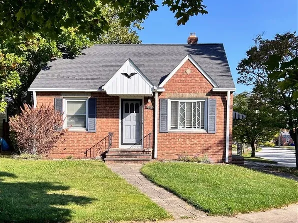 7506 Brookside Dr, Brooklyn, OH 44144