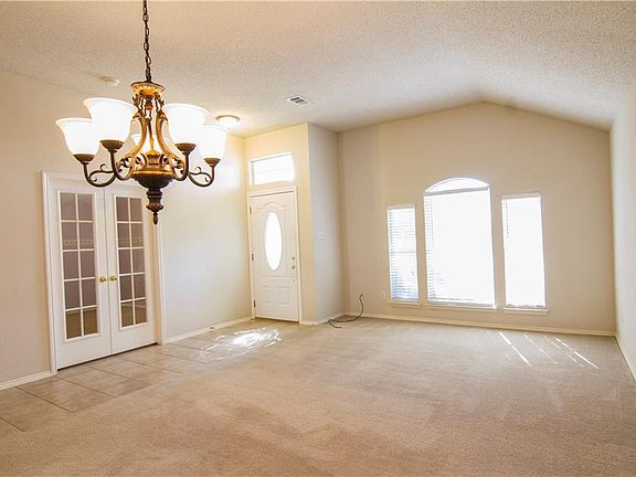5th image of 813 Dawnlight Dr