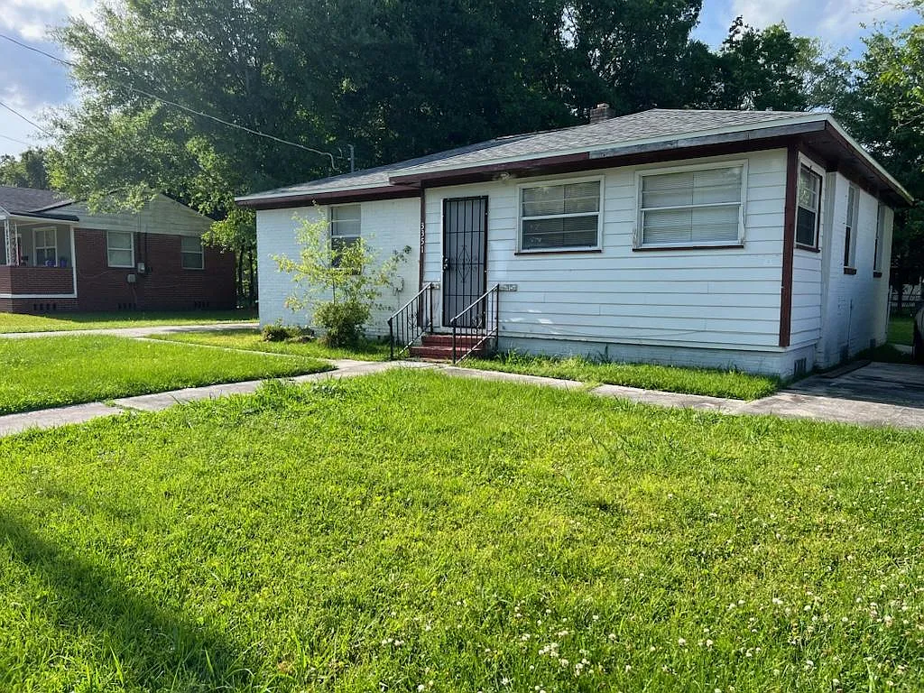 3351 Sunnybrook Ave S — Photo 3