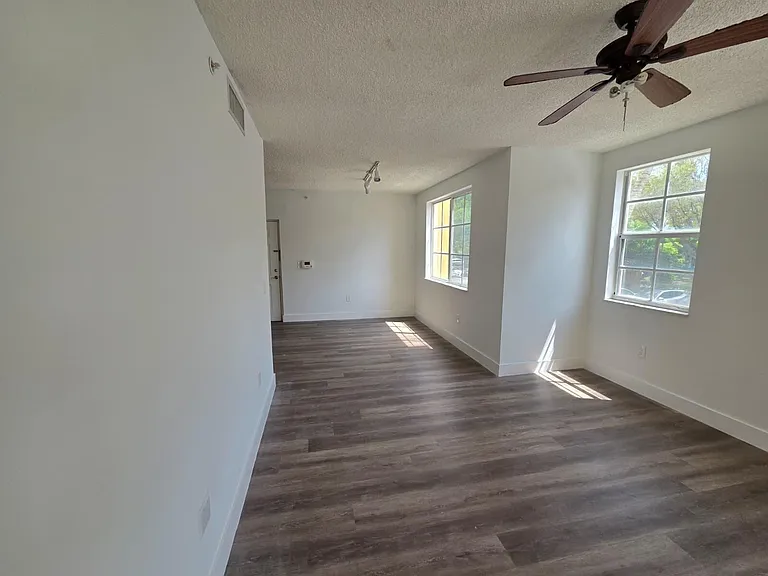 2360 E Preserve Way #201 — Photo 12