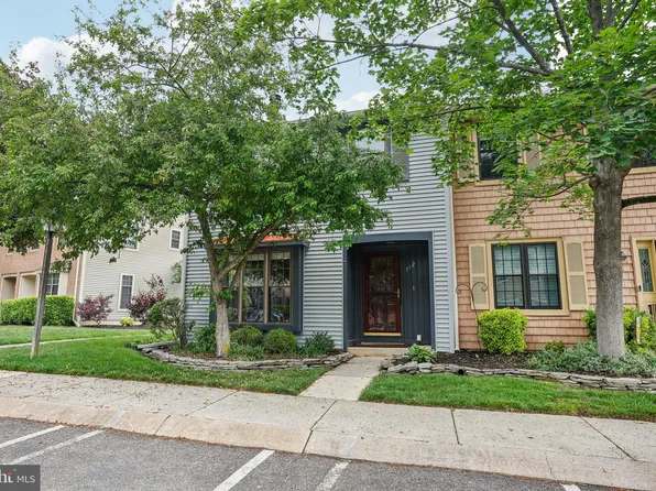 712 Kings Croft, Cherry Hill, NJ 08034
