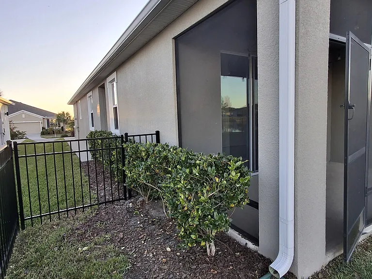 7891 Stonebrook Cir — Photo 24