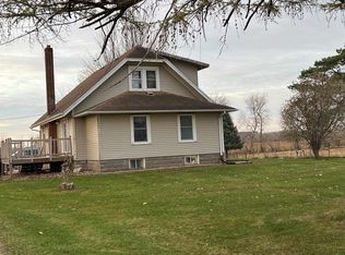 1066 238th St, Shell Rock, IA 50670