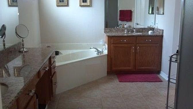 1st image of 10148 Foxhurst Ct