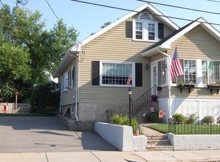 8 Berwick St, Boston, MA 02132