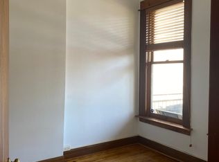 917 S Oakley Blvd #2, Chicago, IL 60612