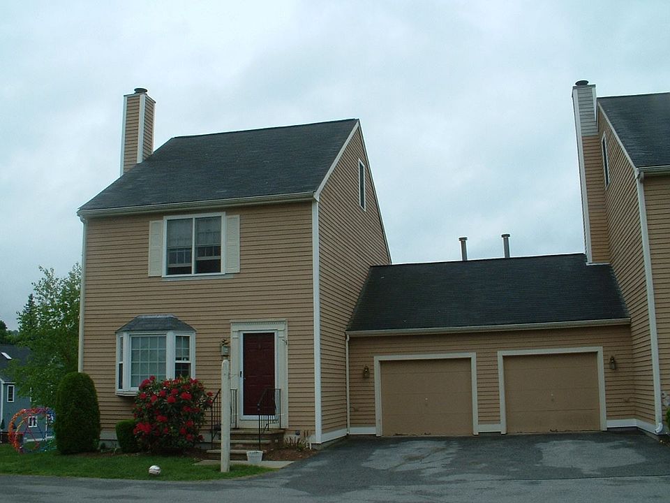 Front w/ garage