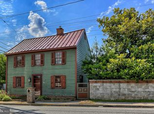 29 E King St, Abbottstown, PA 17301