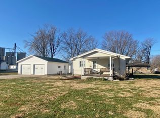 207 E Oakford St, Oakford, IL 62673