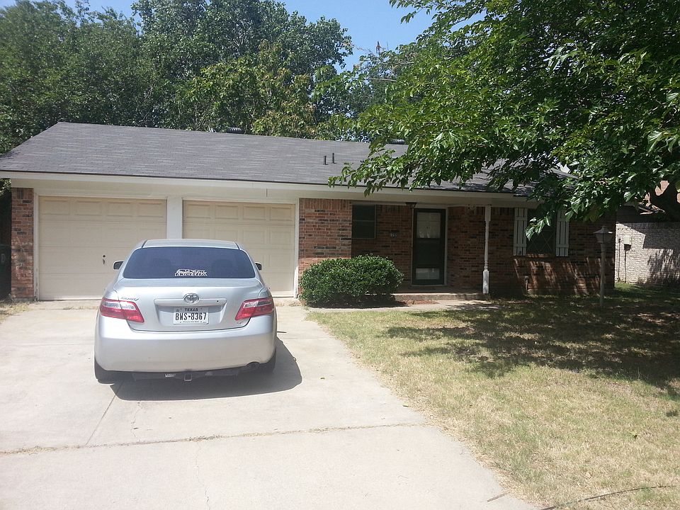 1st image of 1709 Meadow Oak St