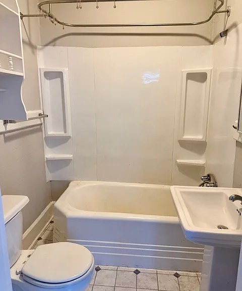410 Conway St #3 — Photo 6