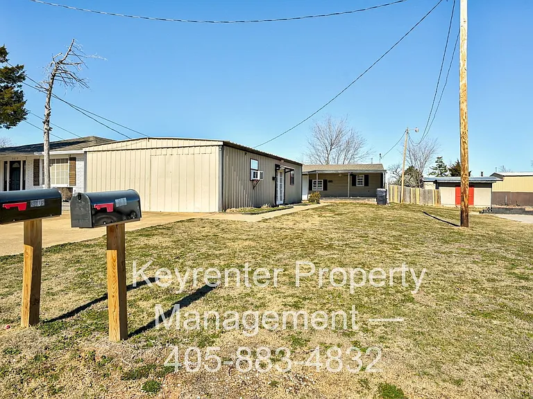 3607 SW 12th St — Photo 27