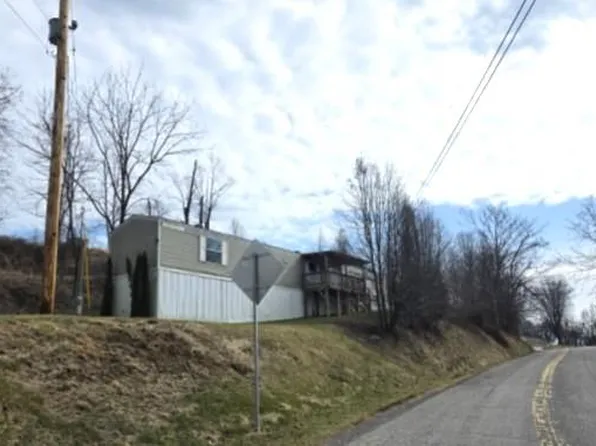 553 Carlock Creek Rd, Chilhowie, VA 24319