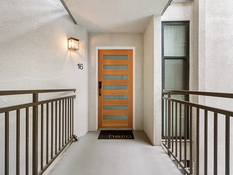 2414 Front St #16 — Photo 25