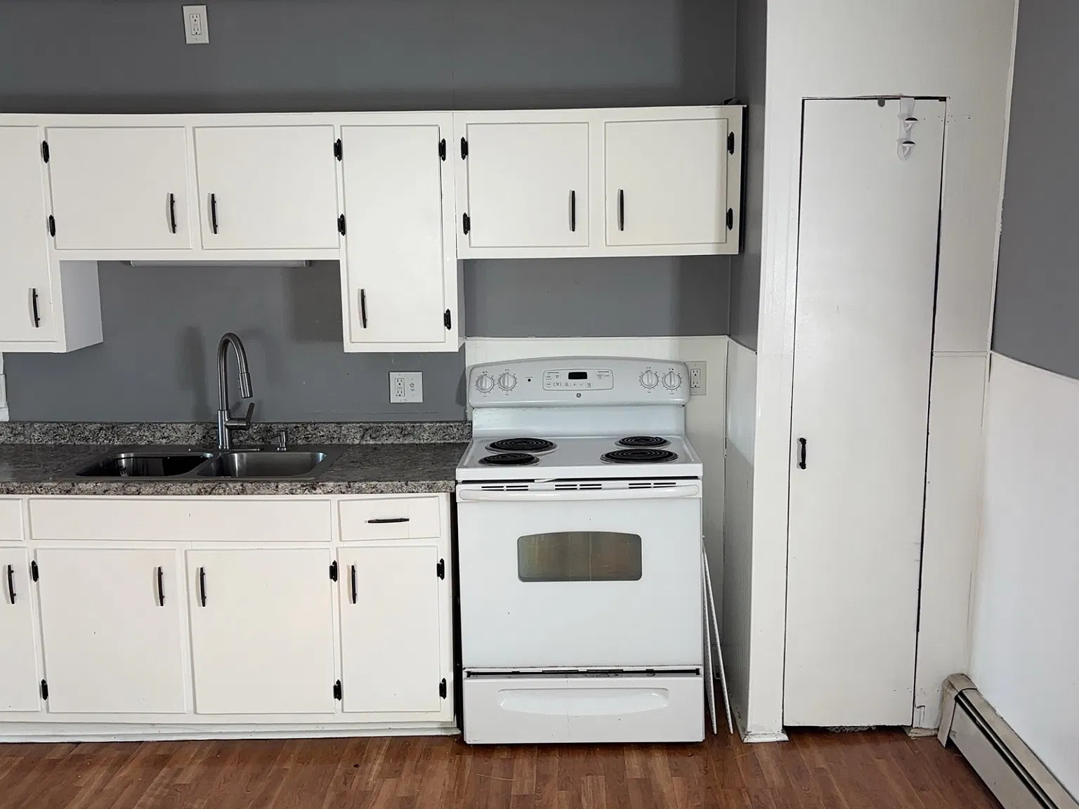 2 bed, 881 sqft, $1,650 — Photo 4